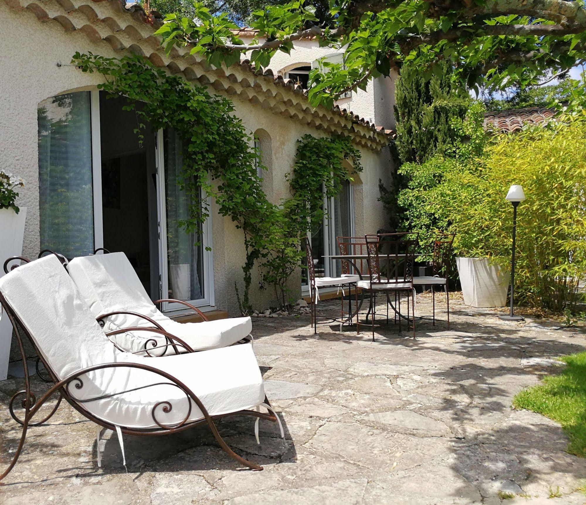 La Bastide Des Muriers Deaux Exterior foto